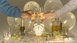 تصویر بند انگشتی ویدیو سنت‌های شب سال نو 1